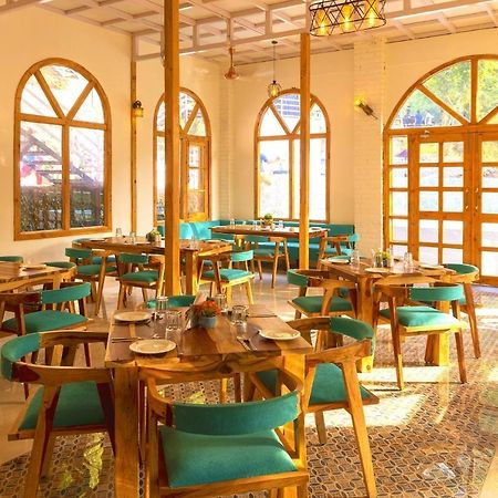 Aaroham Resort, Shimla Exteriör bild