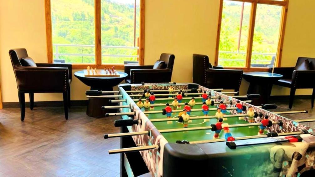 Aaroham Resort, Shimla Exteriör bild