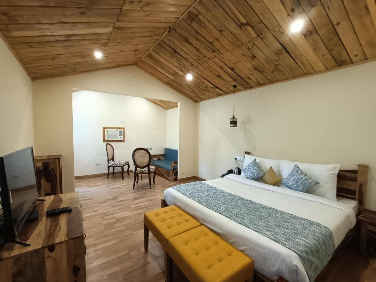 Aaroham Resort, Shimla Exteriör bild