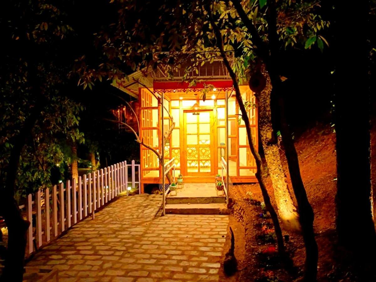 Aaroham Resort, Shimla Exteriör bild