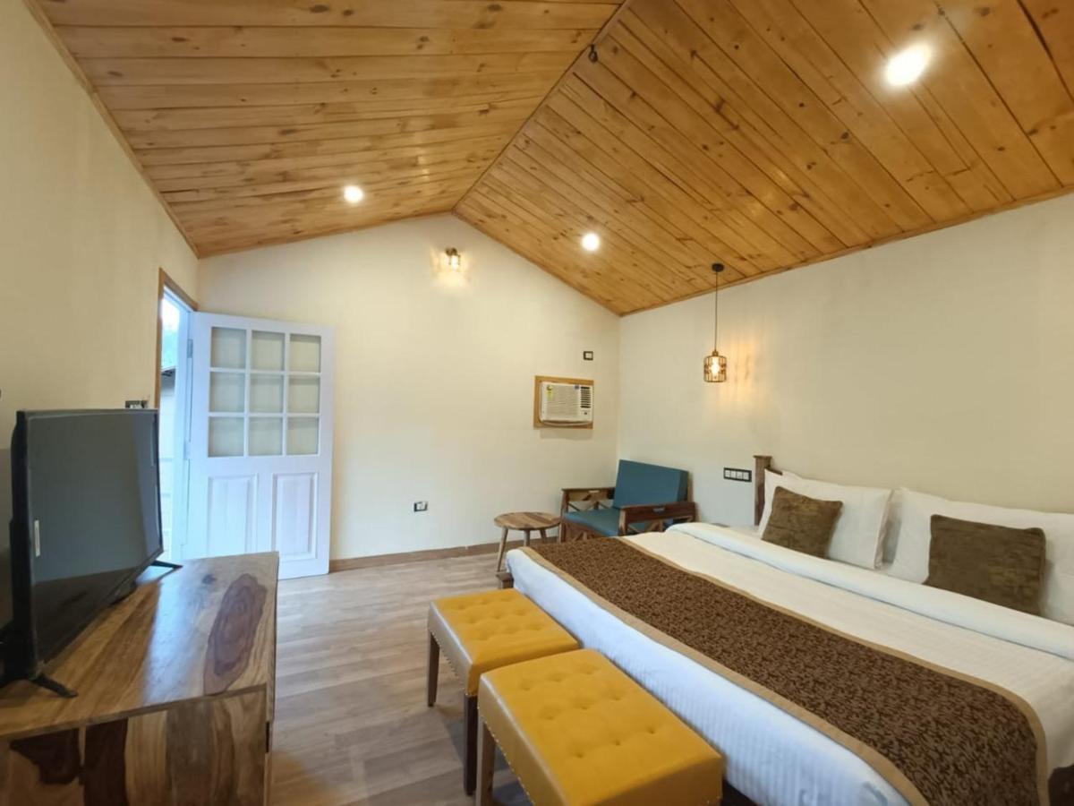 Aaroham Resort, Shimla Exteriör bild