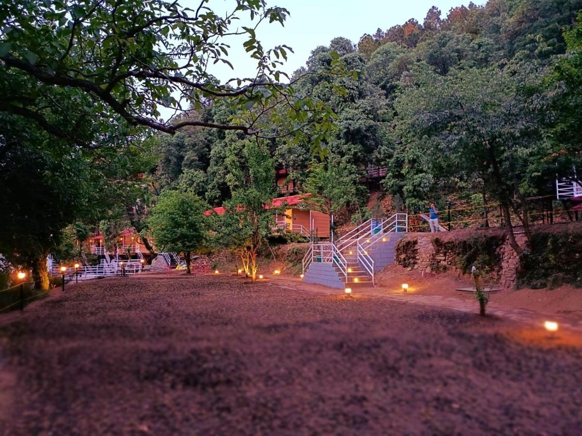 Aaroham Resort, Shimla Exteriör bild