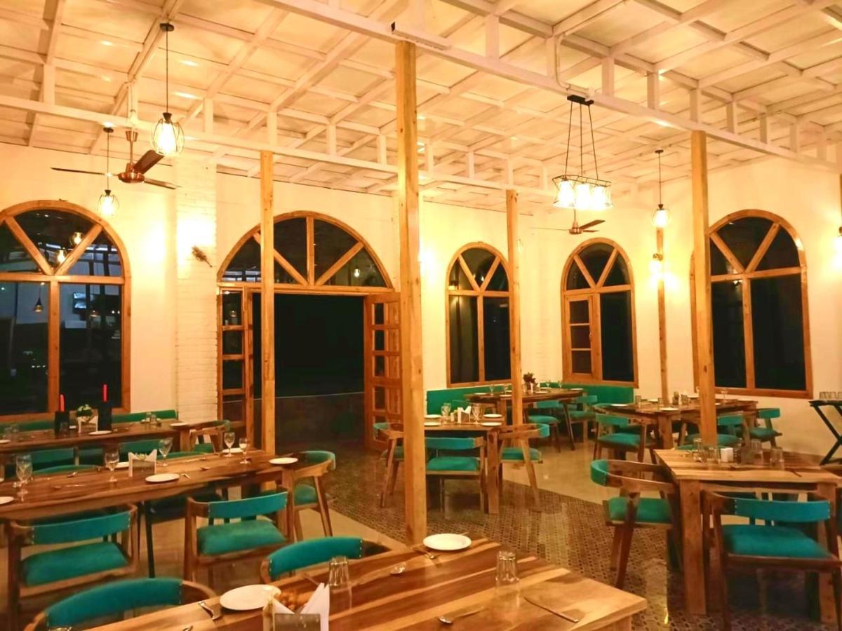 Aaroham Resort, Shimla Exteriör bild