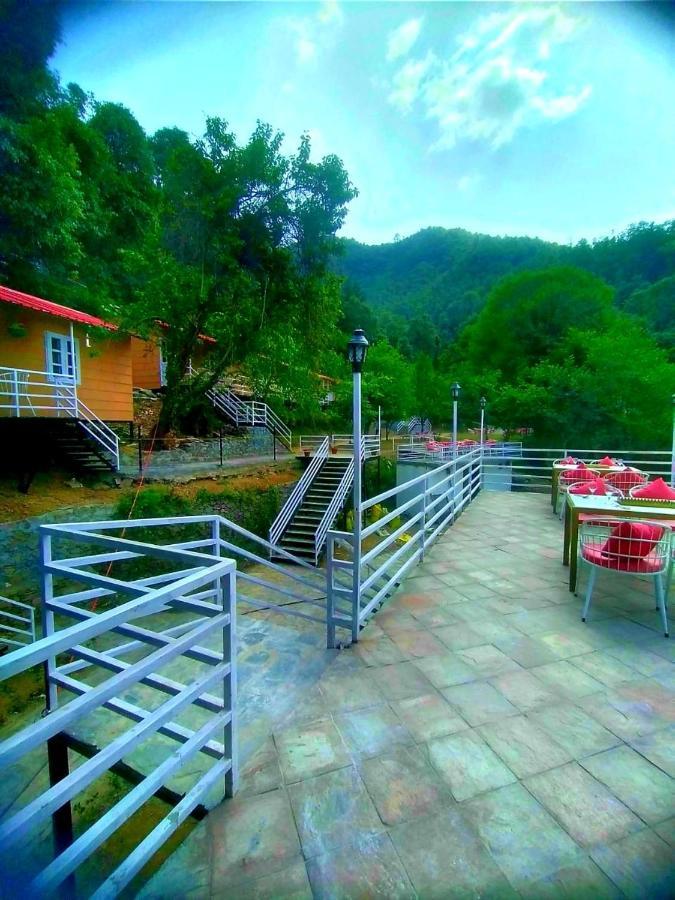 Aaroham Resort, Shimla Exteriör bild